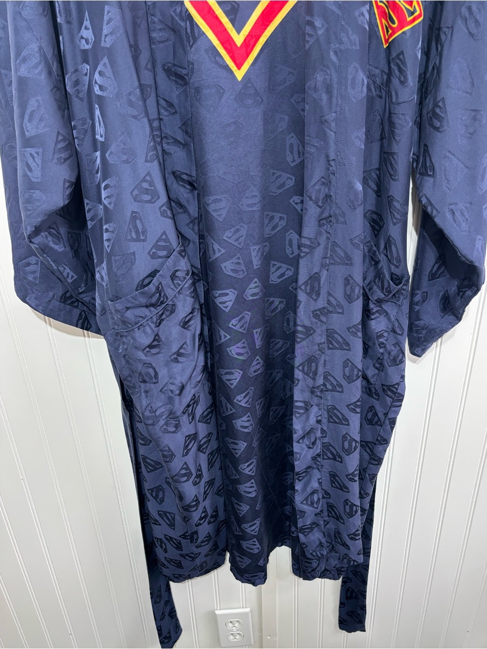 Vintage 1997 Superman 100% Silk Robe Kimono Lounge Wrap DC Comics Blue W/belt - Picture 6 of 15